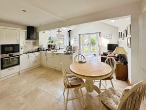 Kitchen- click for photo gallery
